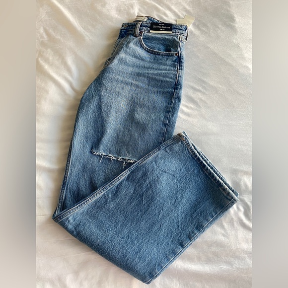 Curve Love High Rise 90s Relaxed Jean - Picture 3 of 6